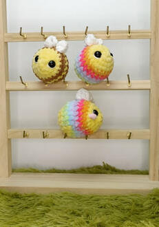 Abeilles jouet grelot 10€